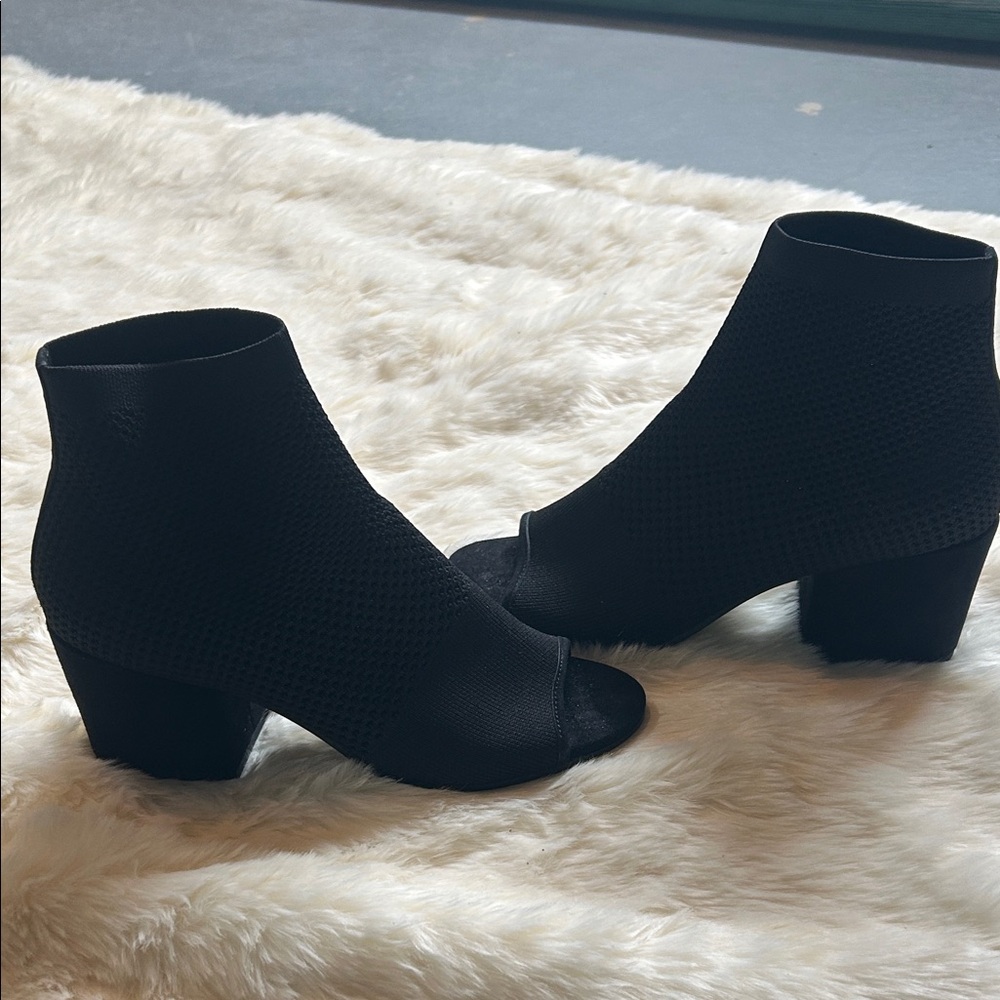 Eileen Fisher Black Ankle Booties